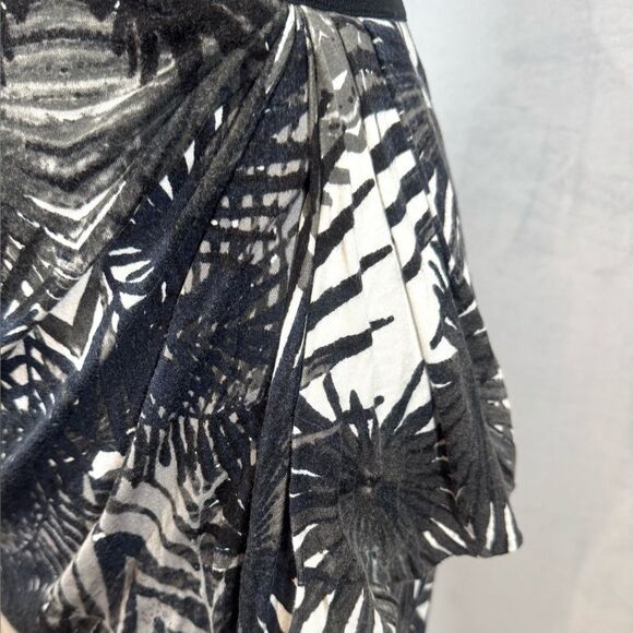 Bailey 44 resort wear black white and gray ruffle side sheath dress size XS - Picture 4 of 7